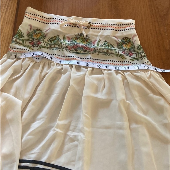 Boutique hi low skirt cream w black stripes small Nwot - Picture 8 of 16